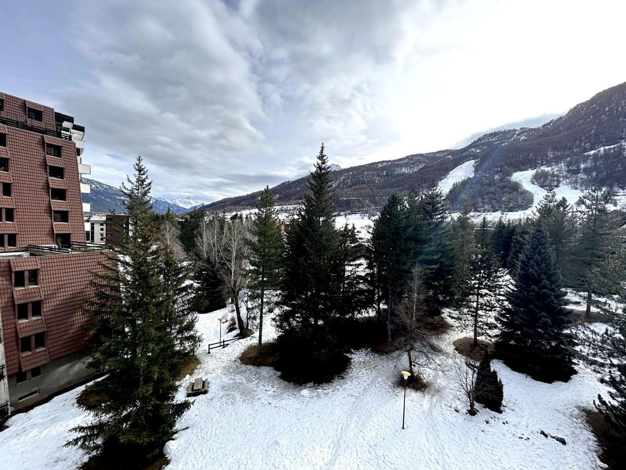 Appartement 3 Pieces, 6 Couchages A La Salle-Les-Alpes, Proche Pistes, Balcon Et Terrasse - Fr-1-330F-41 Сер Шевалие Екстериор снимка